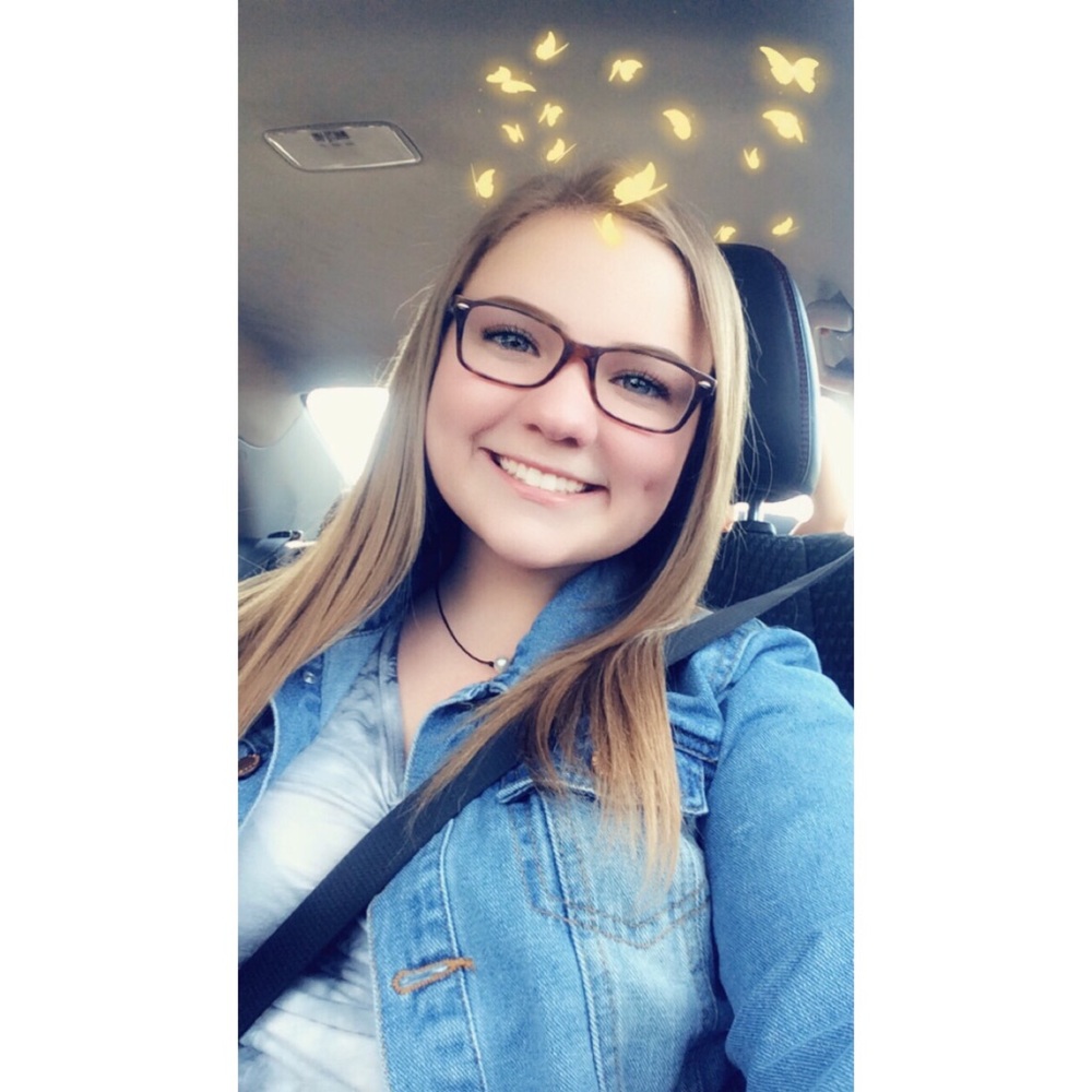 Meet your Posher, Sydni